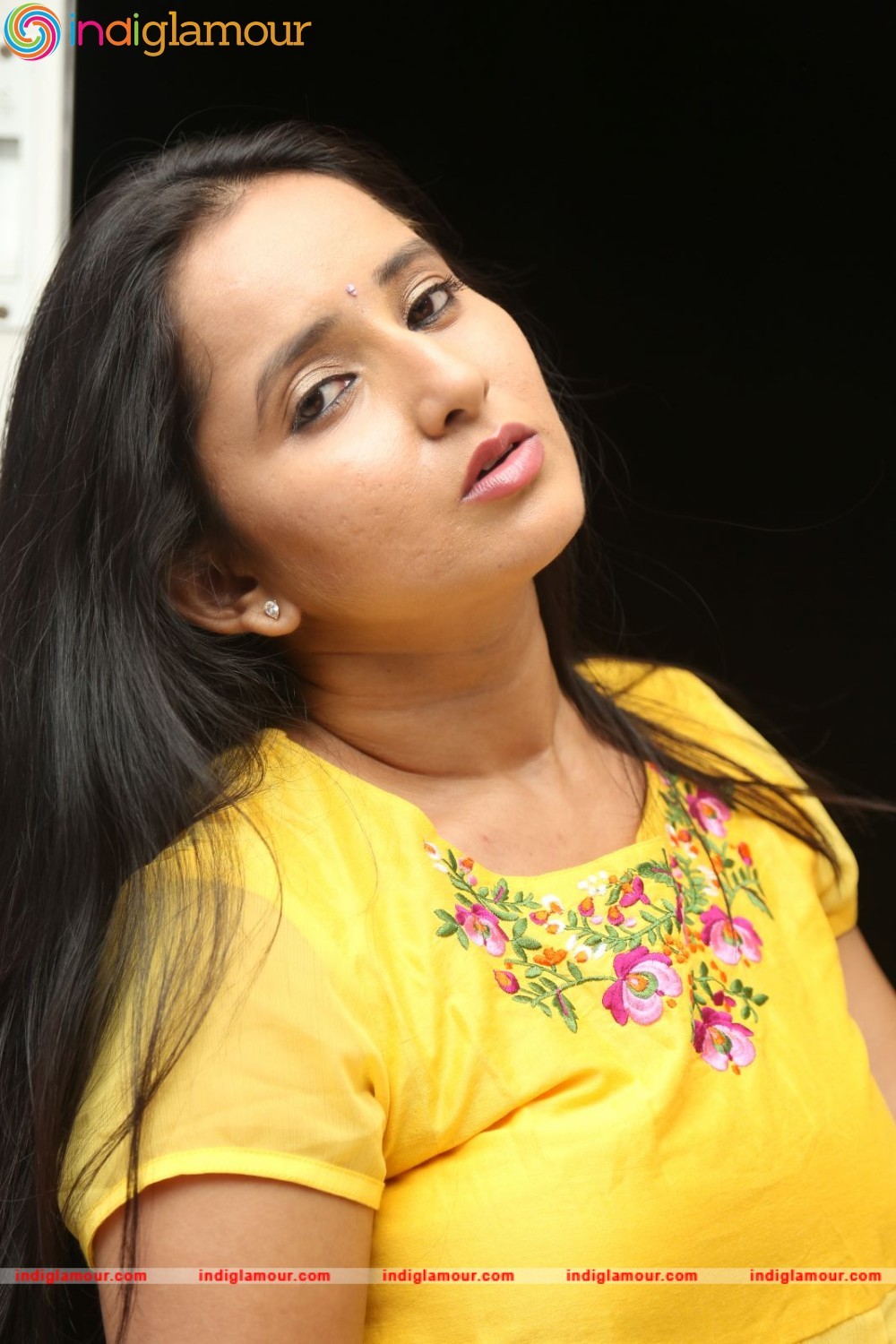 Ishika Singh Actress hd photo