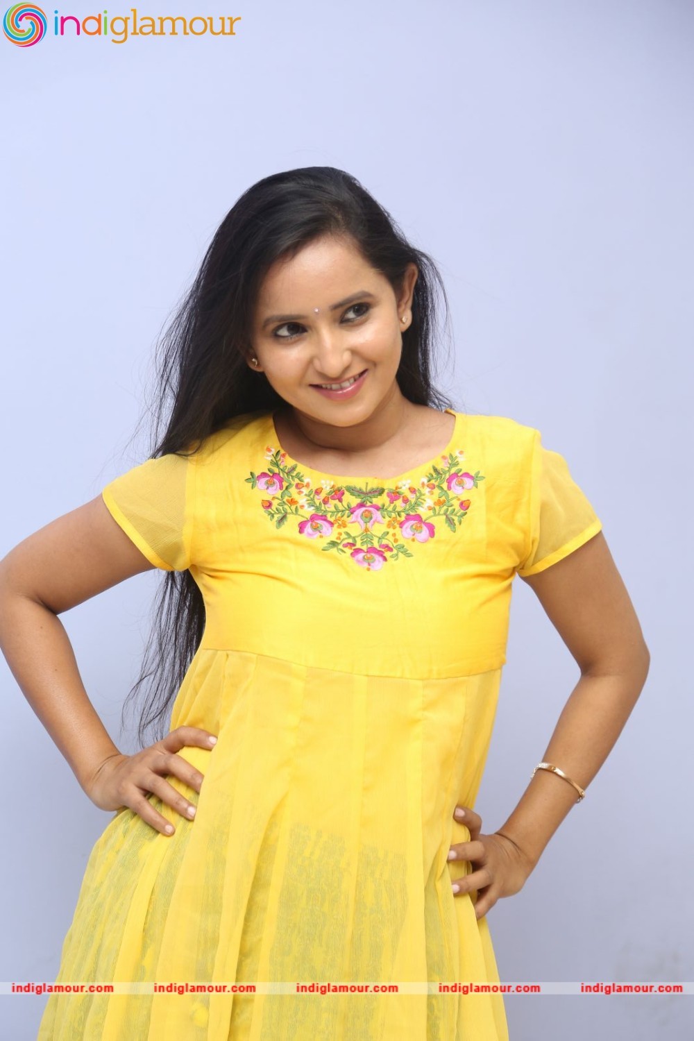 Ishika Singh Actress hd photo