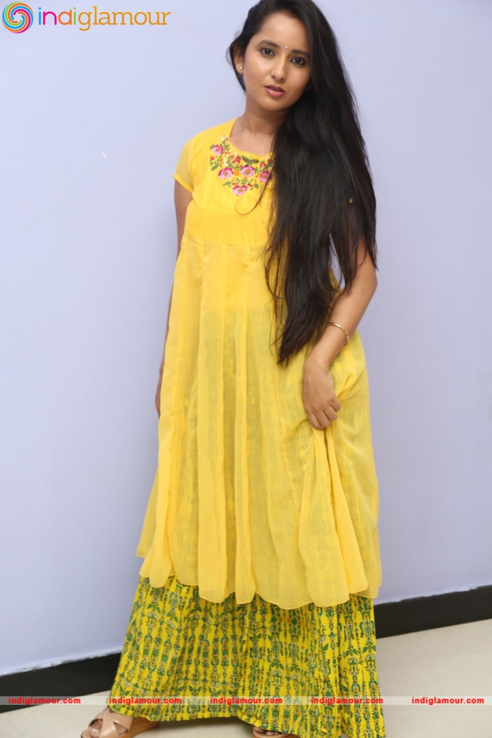 Ishika Singh Actress hd photo