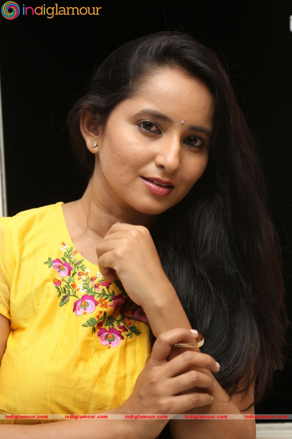 Ishika Singh Actress hd photo