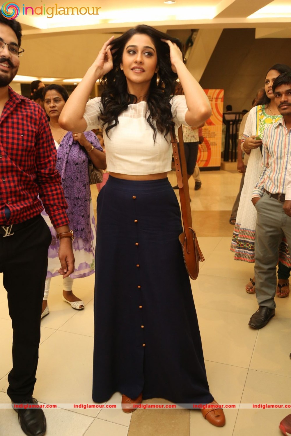 Regina Cassandra Actress hd photo