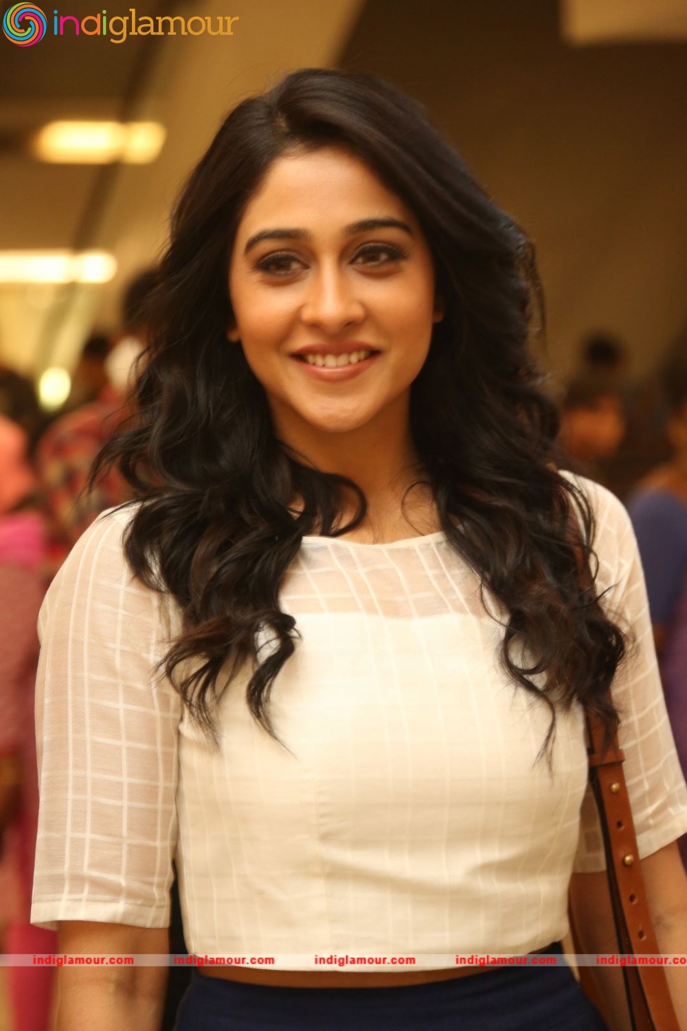 Regina Cassandra Actress hd photo