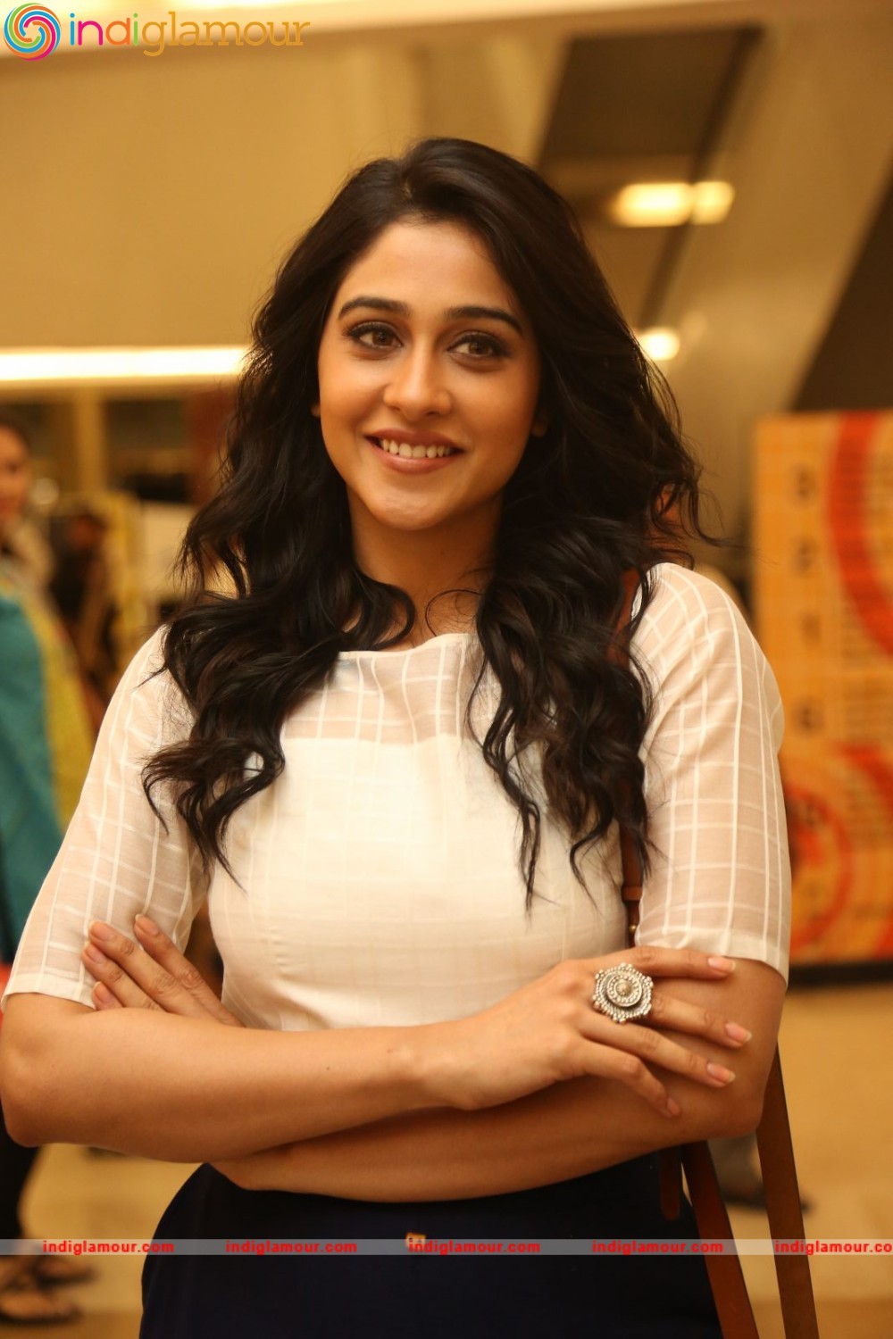 Regina Cassandra Actress hd photo