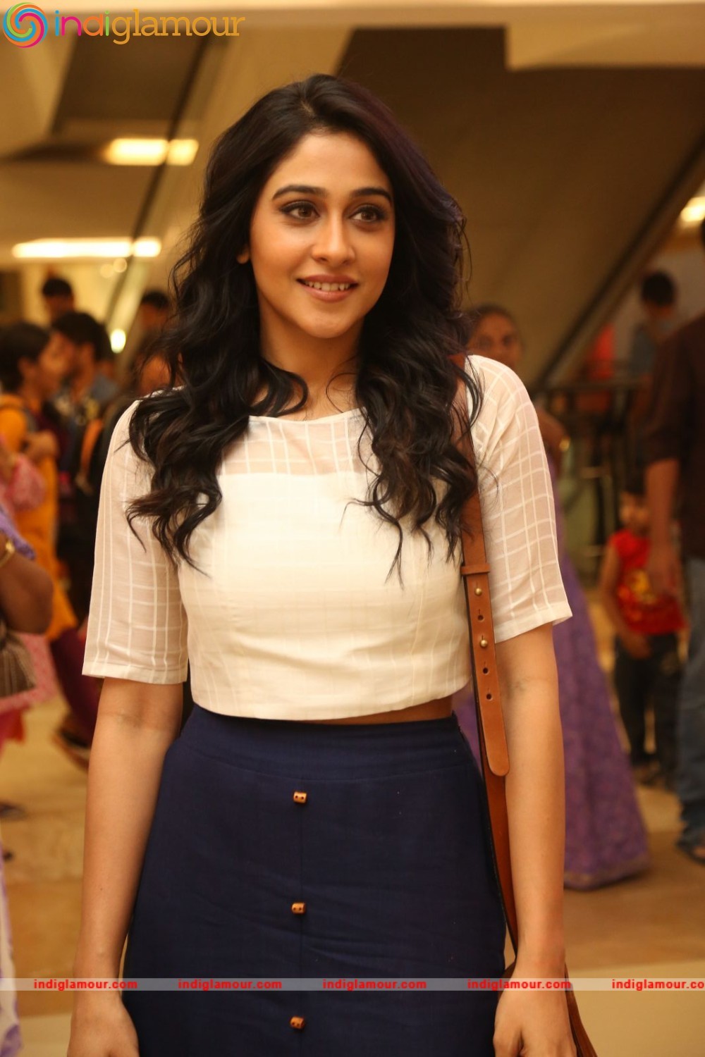 Regina Cassandra Actress hd photo