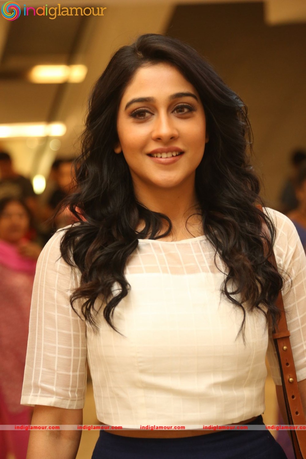 Regina Cassandra Actress hd photo