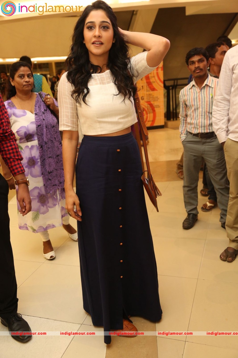 Regina Cassandra Actress hd photo