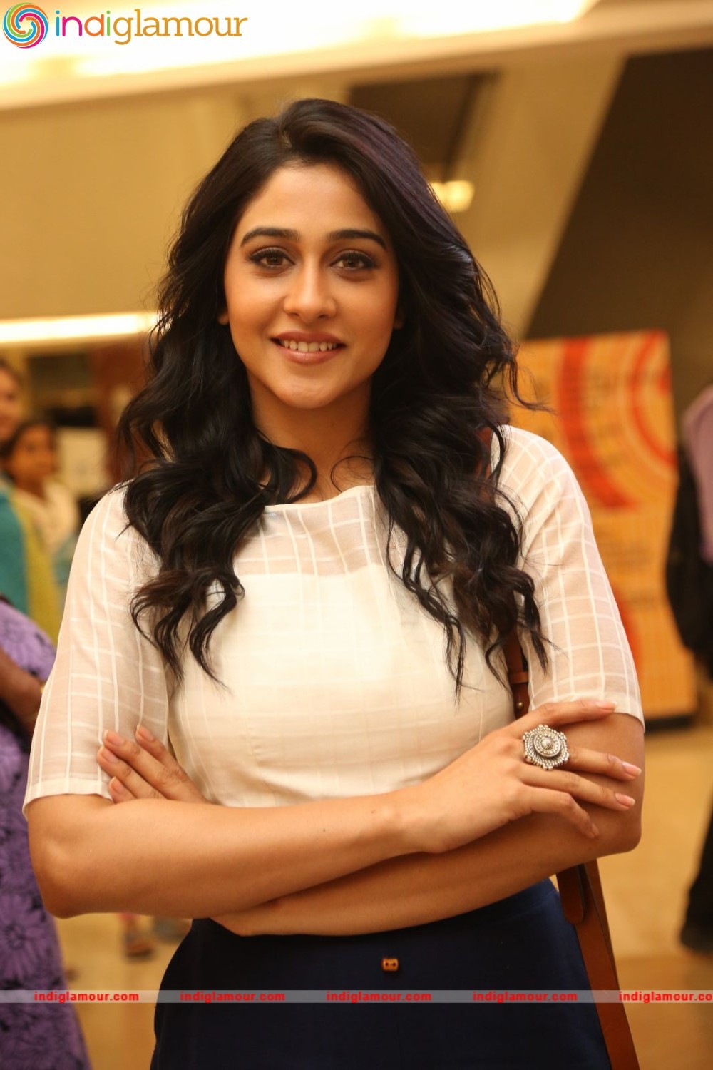 Regina Cassandra Actress hd photo