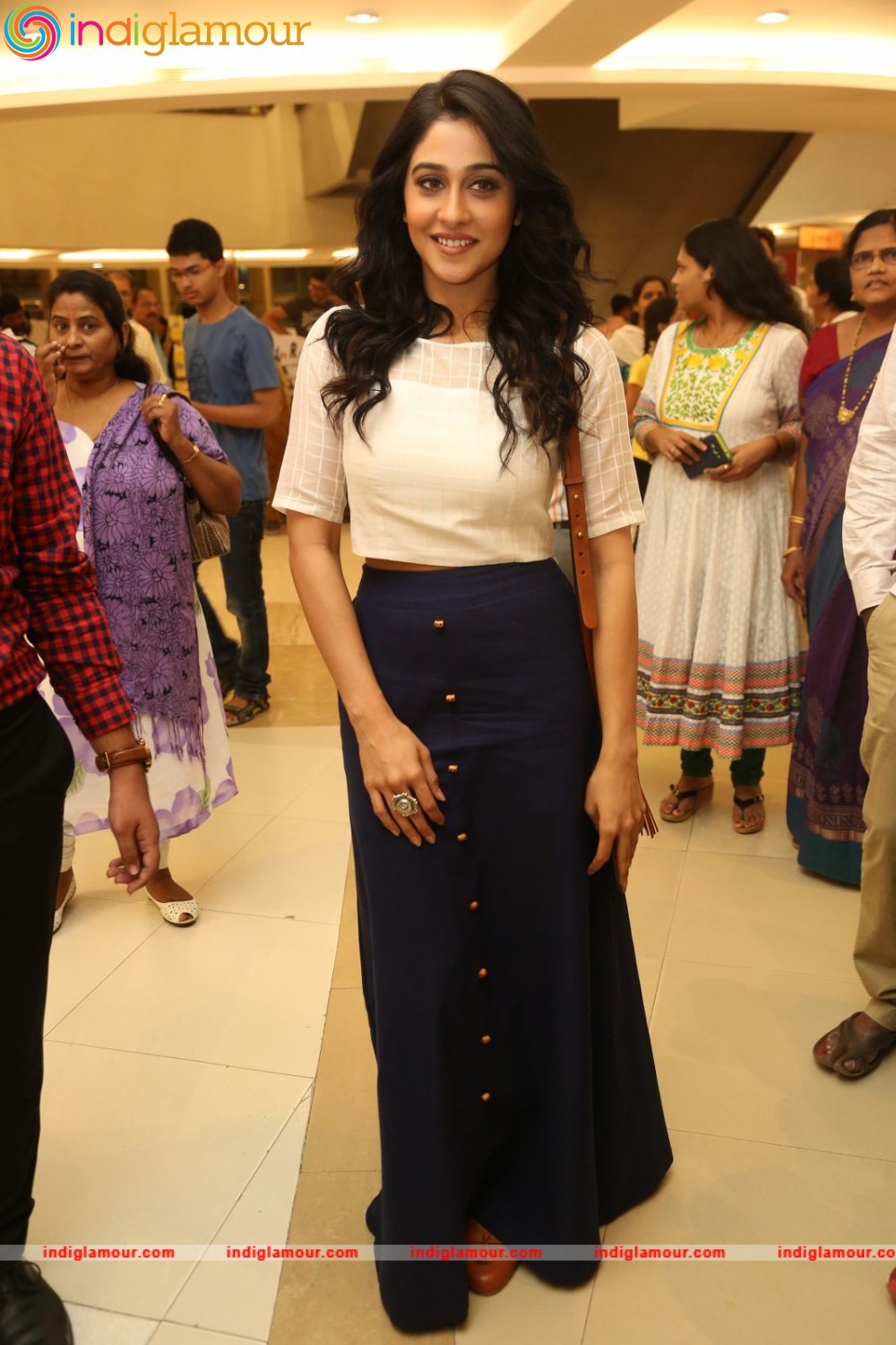 Regina Cassandra Actress hd photo