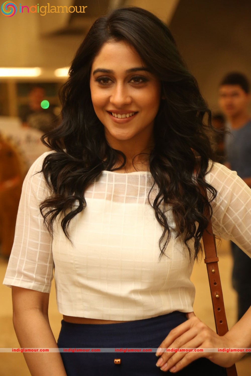 Regina Cassandra Actress hd photo