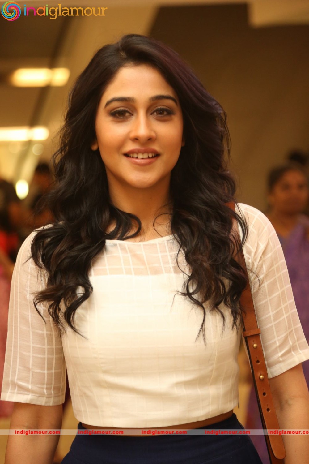Regina Cassandra Actress hd photo