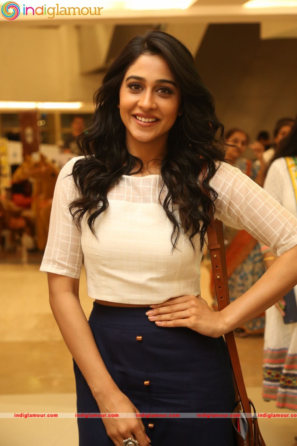 Regina Cassandra Actress hd photo