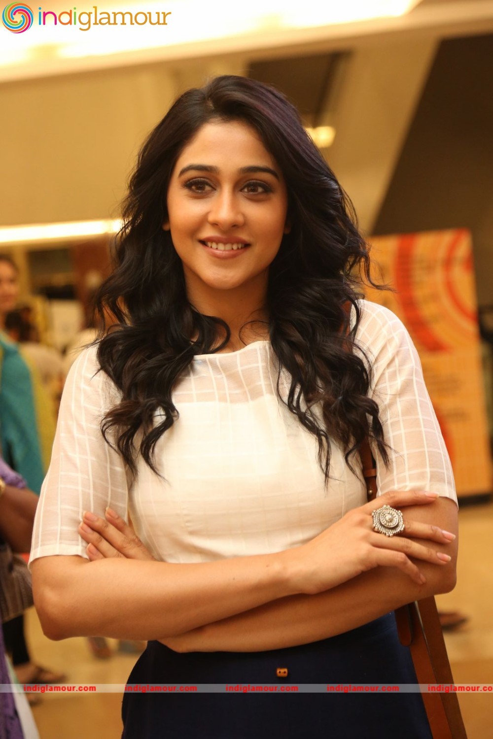 Regina Cassandra Actress hd photo