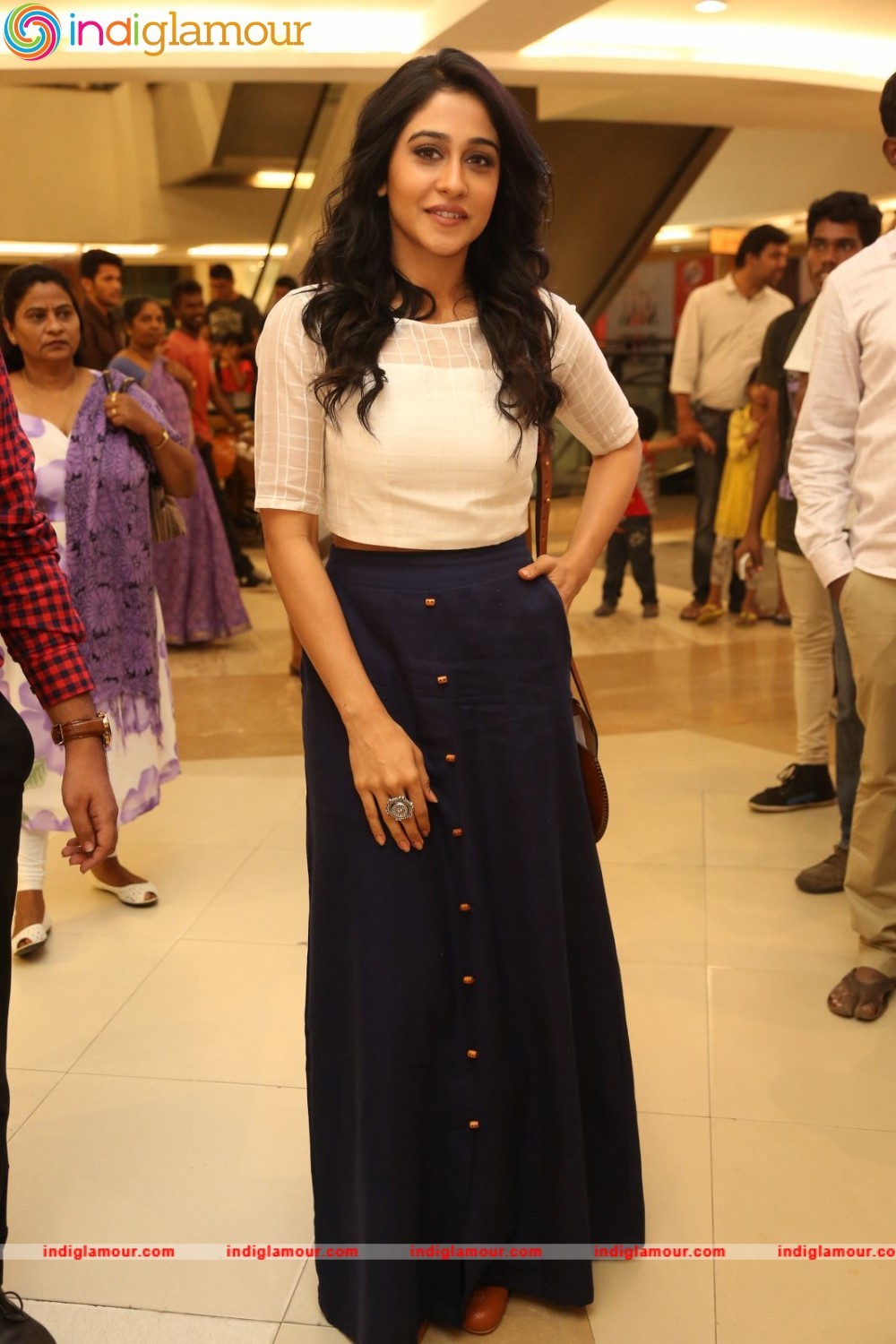 Regina Cassandra Actress hd photo