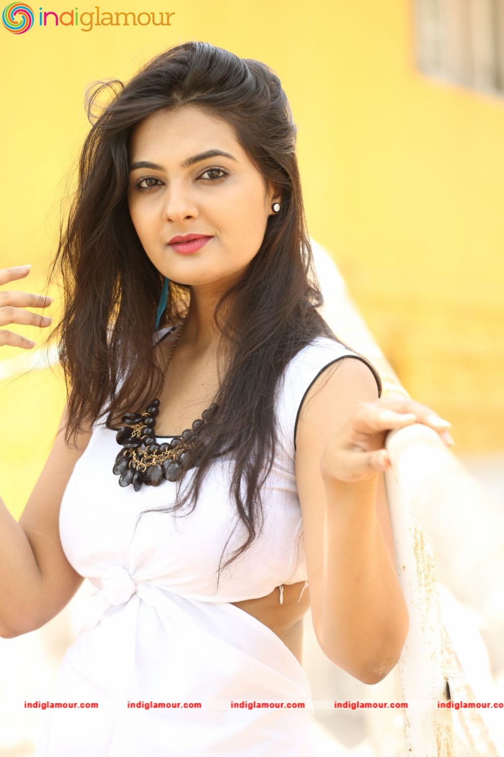 Neha Deshpande Actress hd photo