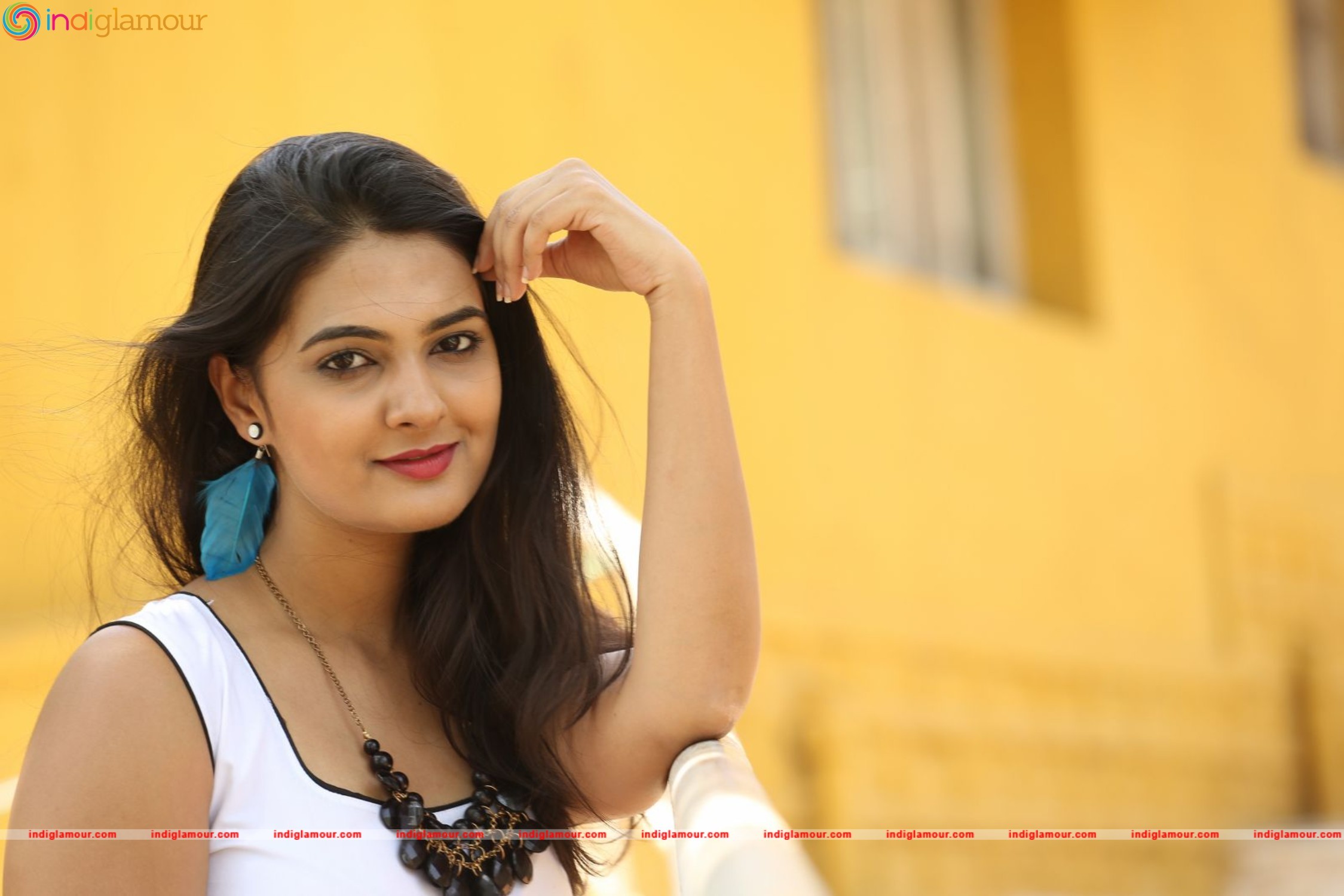 Neha Deshpande Actress hd photo