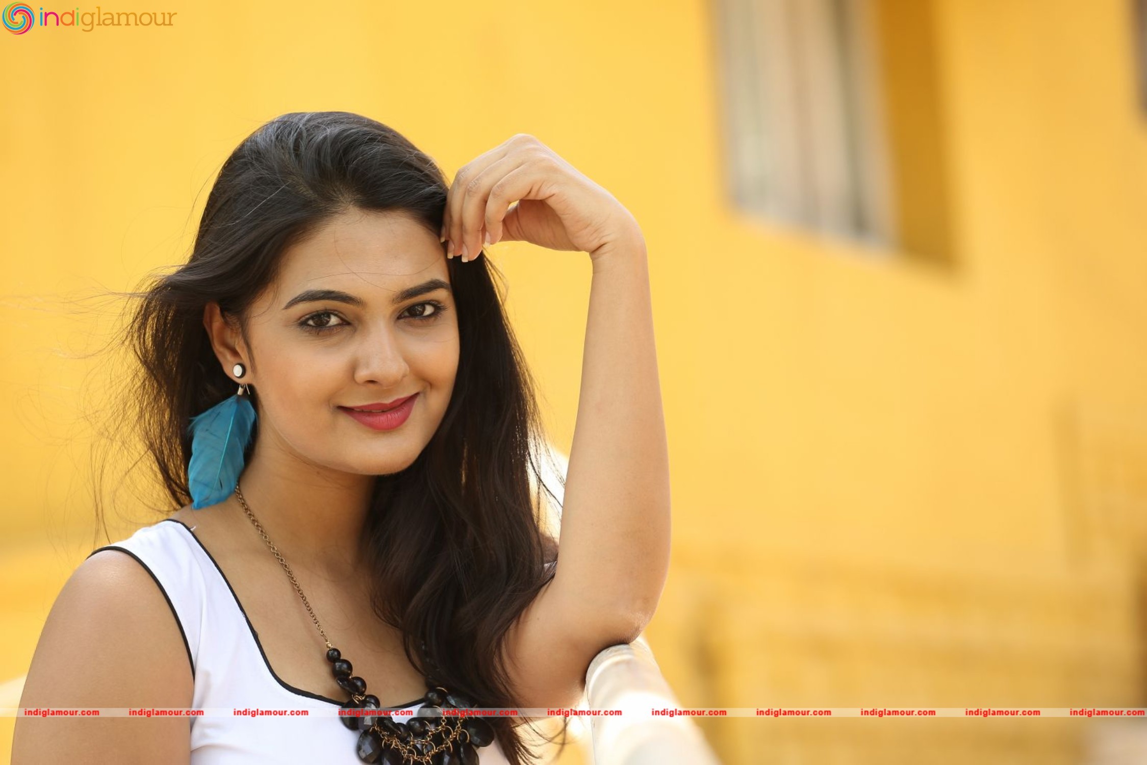 Neha Deshpande Actress hd photo