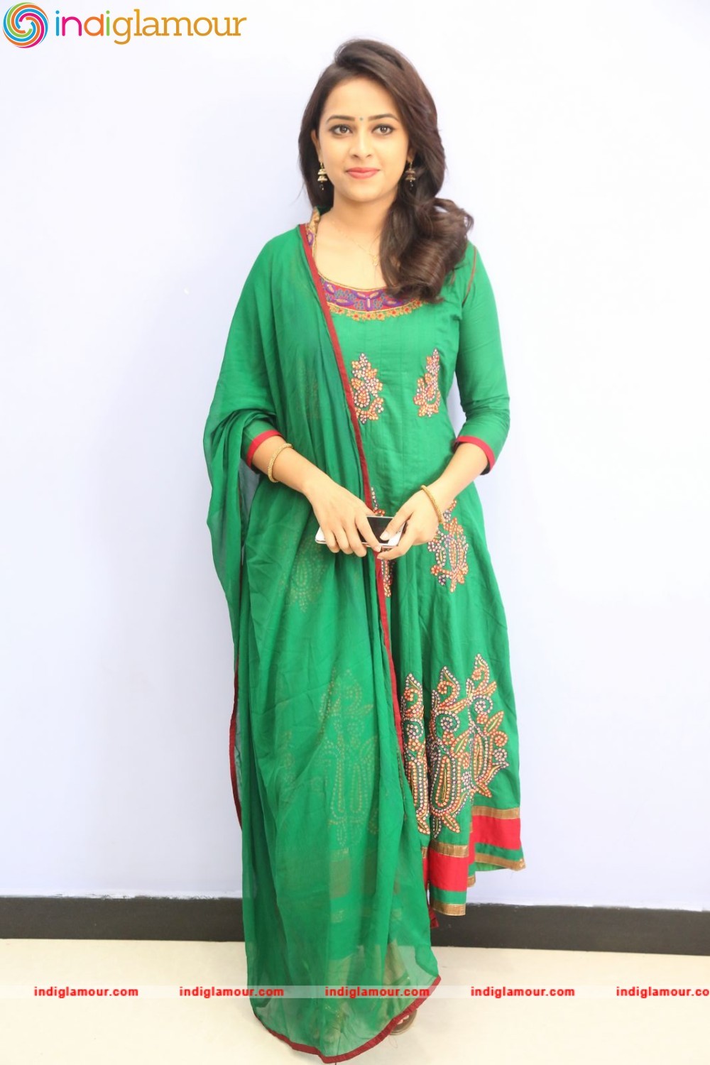 Sri Divya Actress hd photo