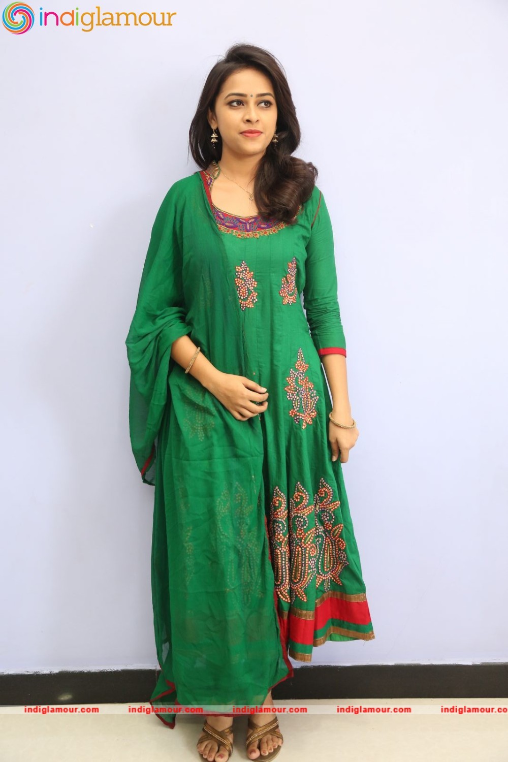 Sri Divya Actress hd photo