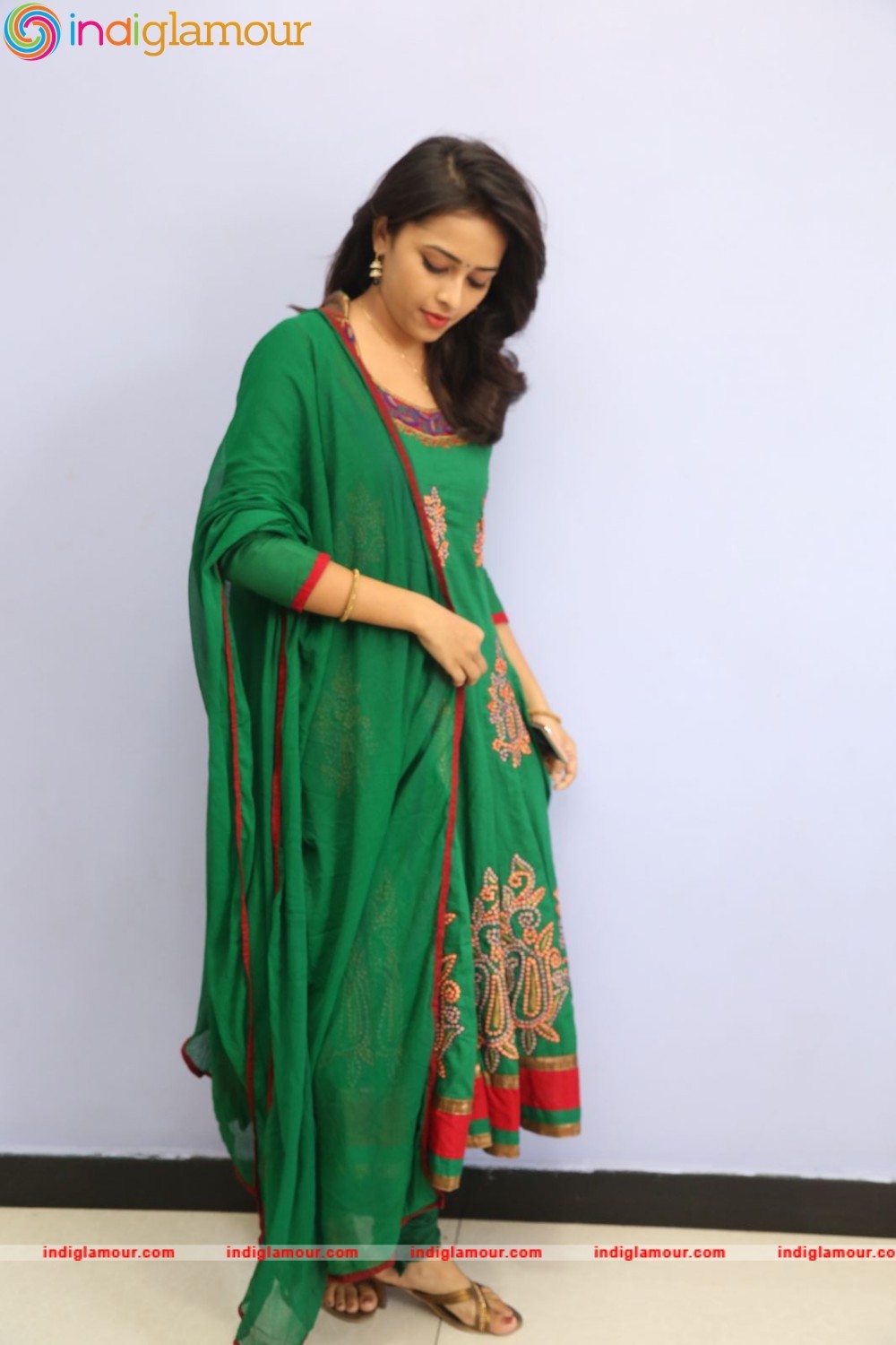 Sri Divya Actress hd photo