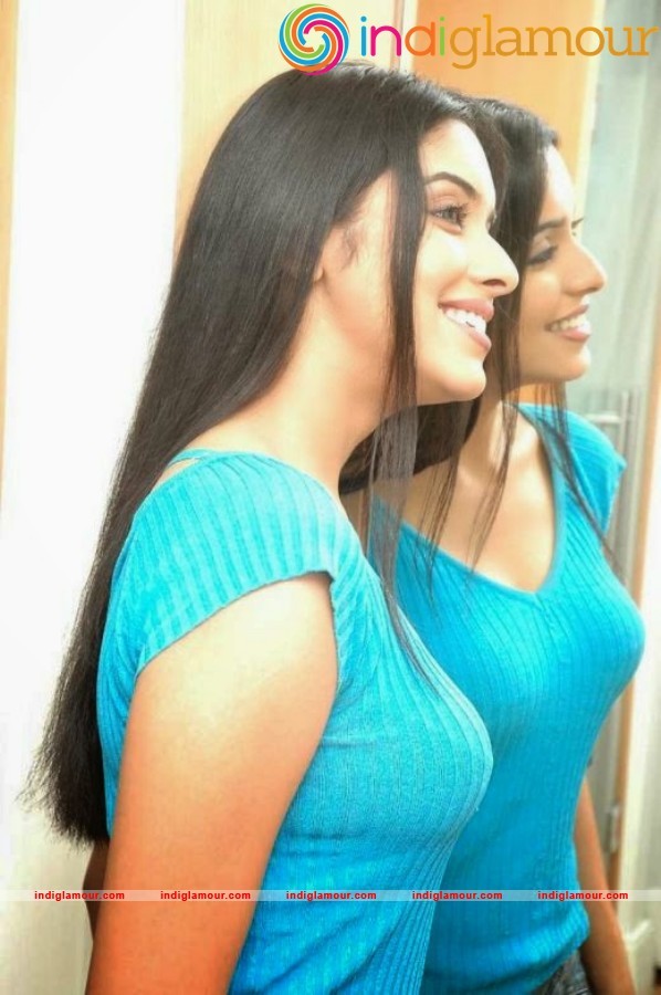 Asin Actress hd photo