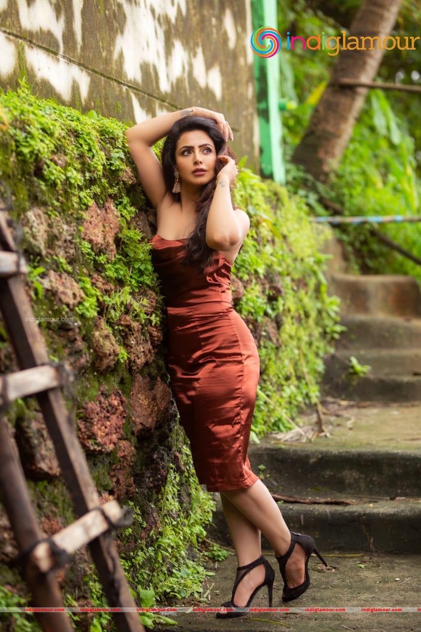 Nandini Rai Actress hd photo