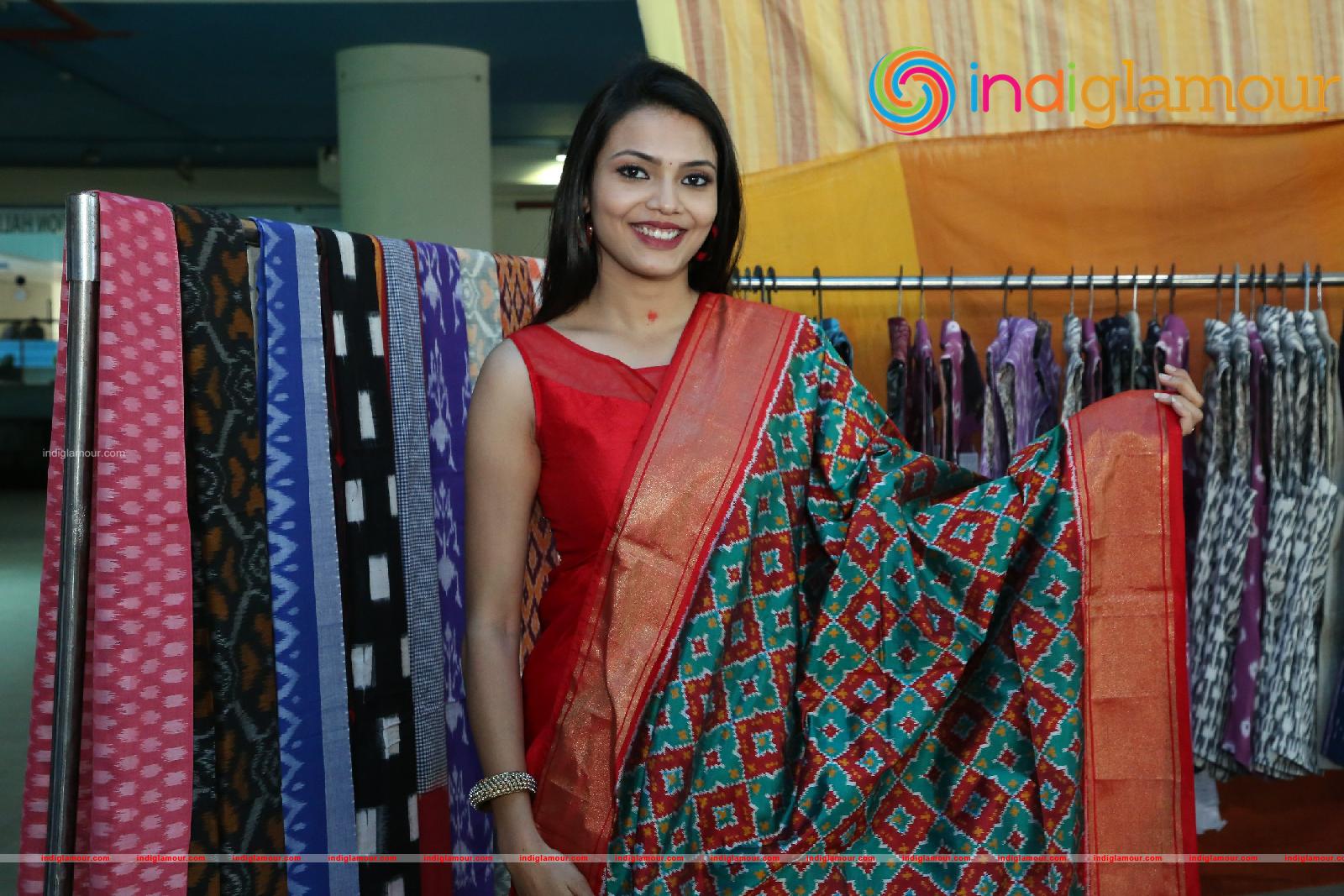 Sahithi Jadi Actress hd photo