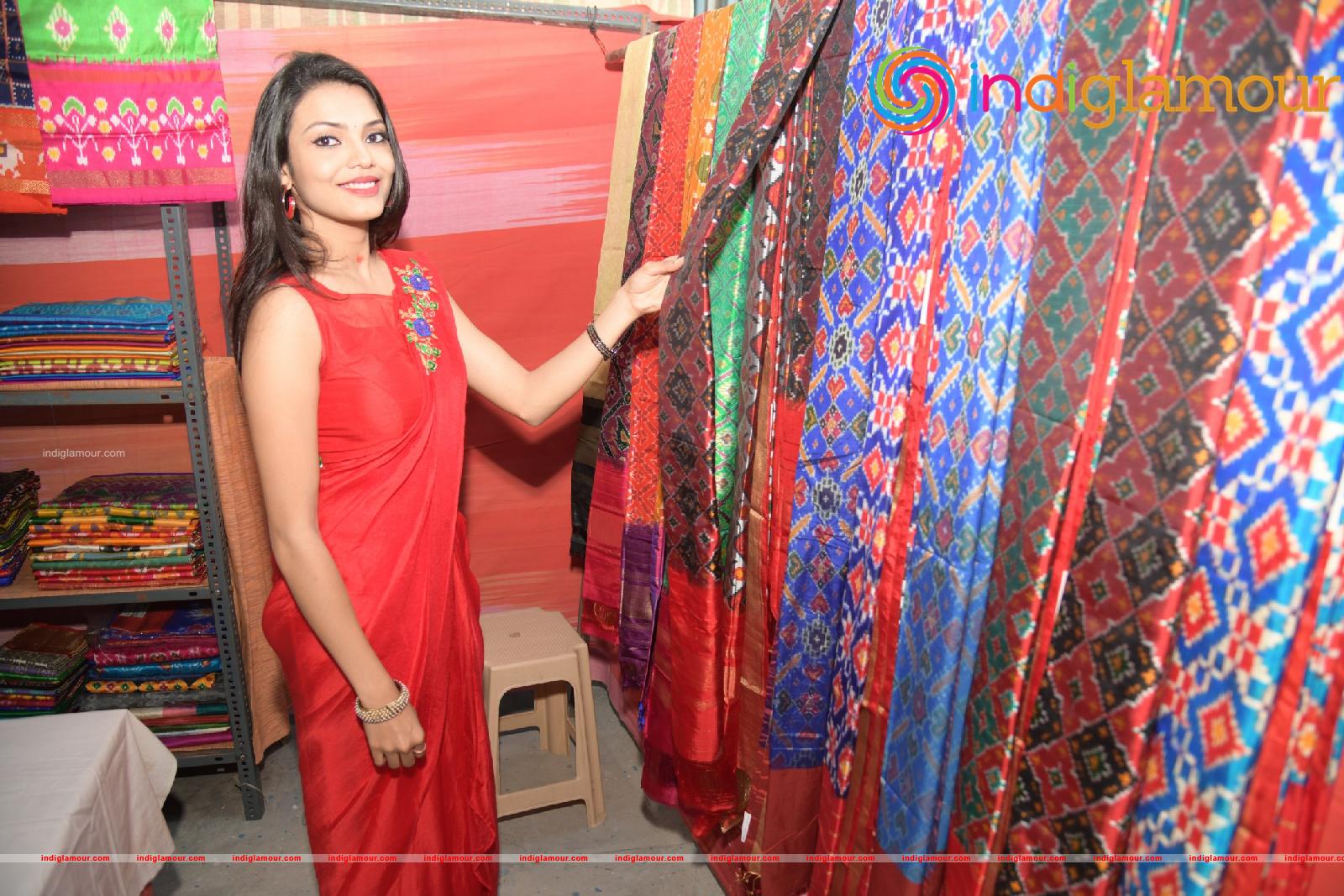 Sahithi Jadi Actress hd photo
