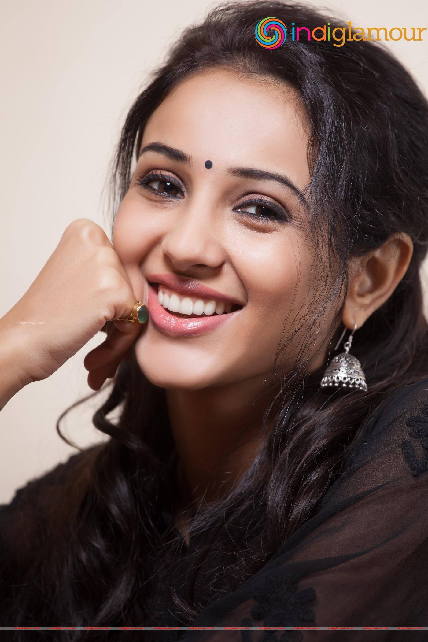 Riya Suman Actress hd photo