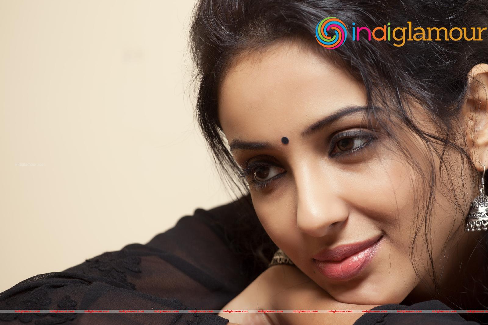 Riya Suman Actress hd photo