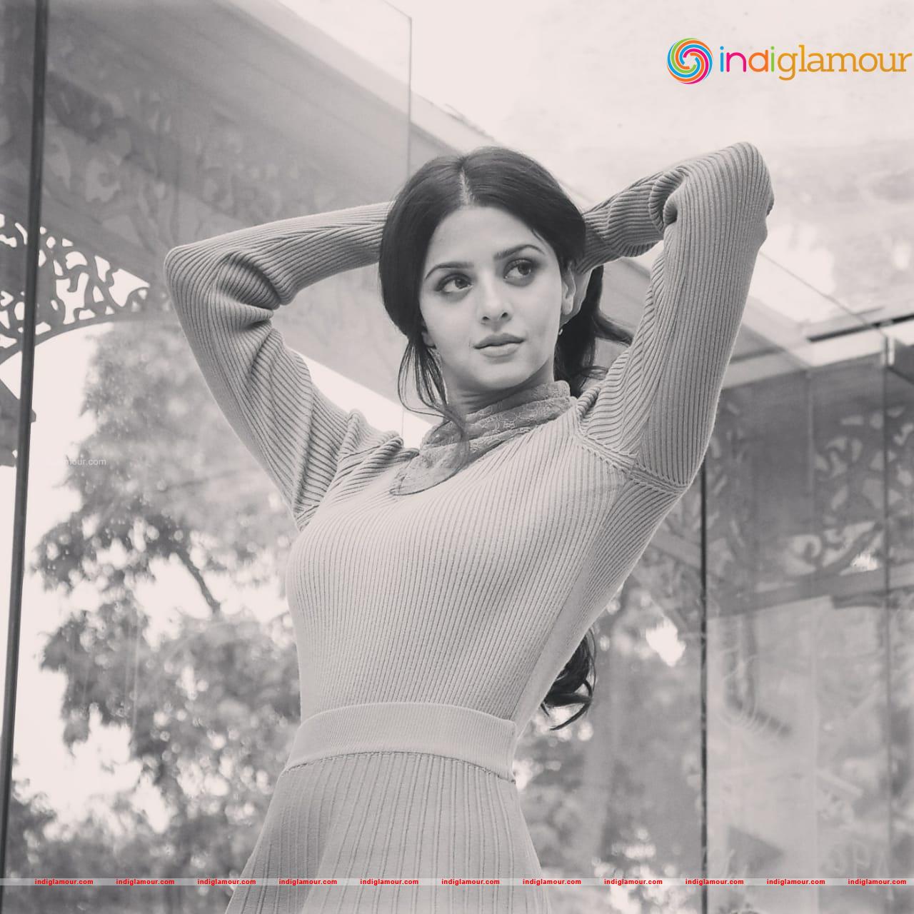 Vedika Actress hd photo