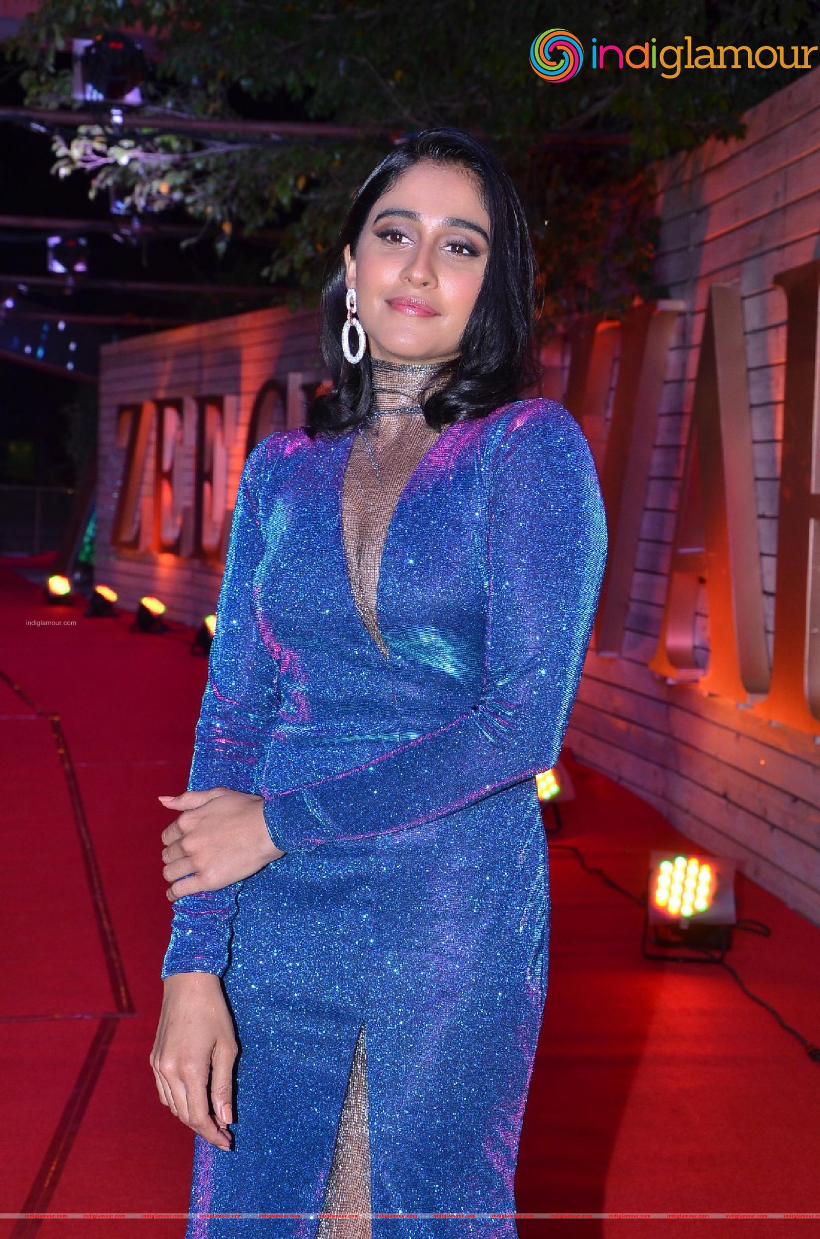 Regina Cassandra Actress hd photo