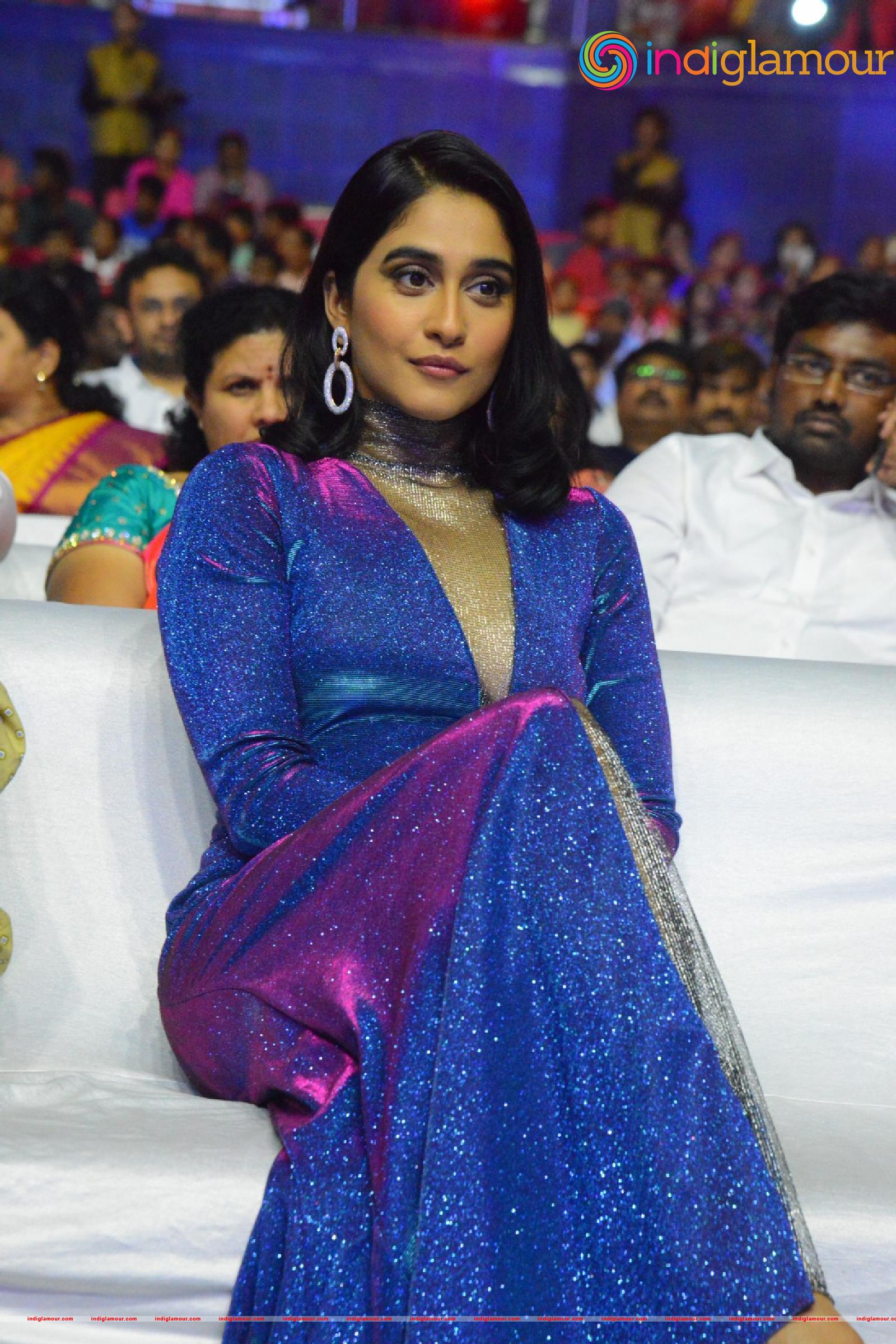 Regina Cassandra Actress hd photo