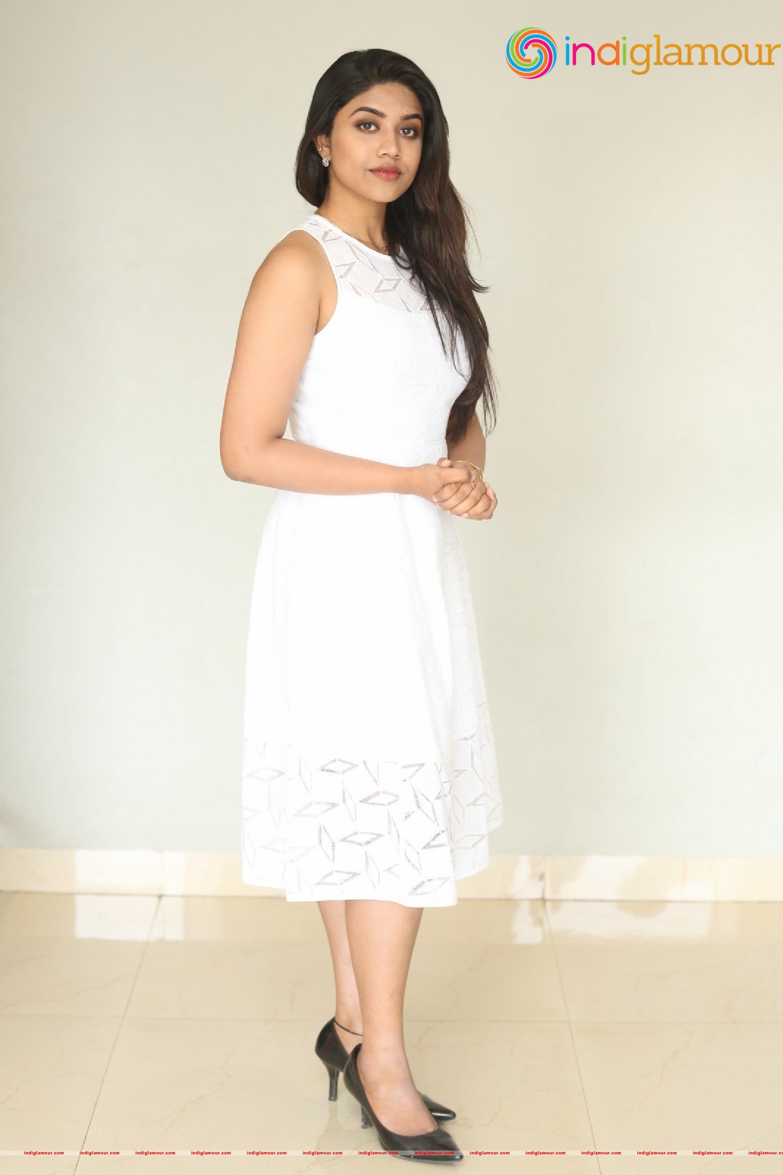 Malavika Satheesan Actress hd photo