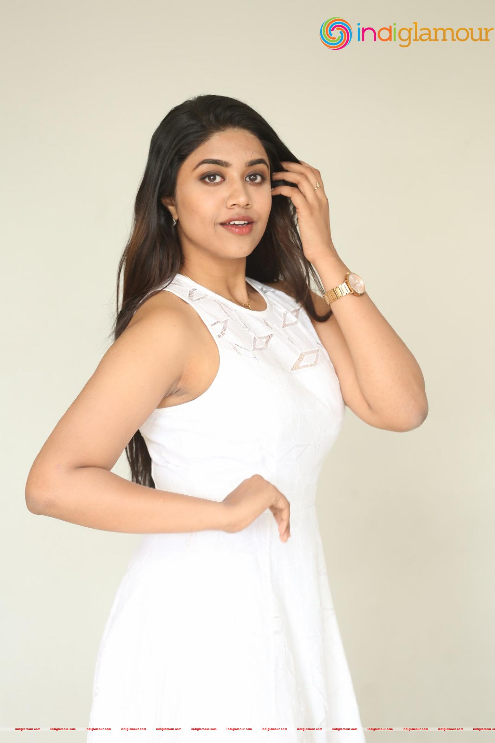 Malavika Satheesan Actress hd photo