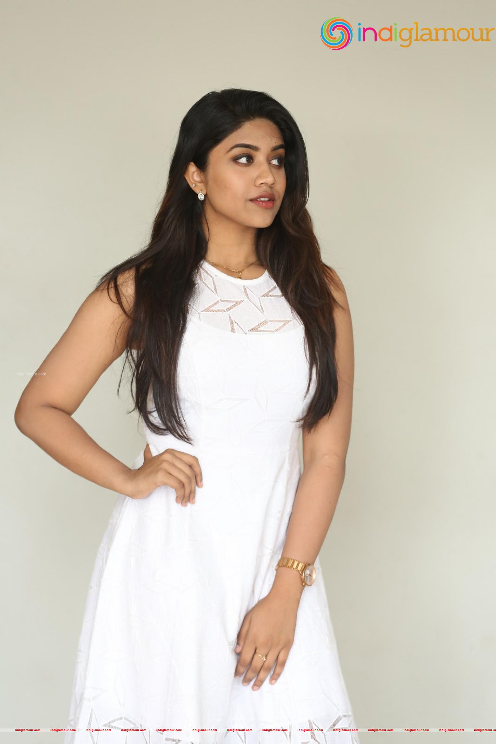 Malavika Satheesan Actress hd photo