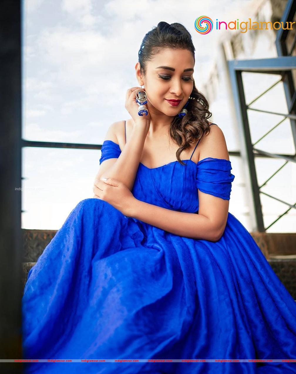 Bhanu Sri Actress hd photo