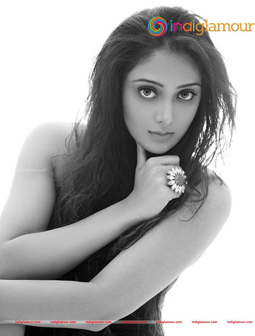 Natasha Doshi Actress hd photo