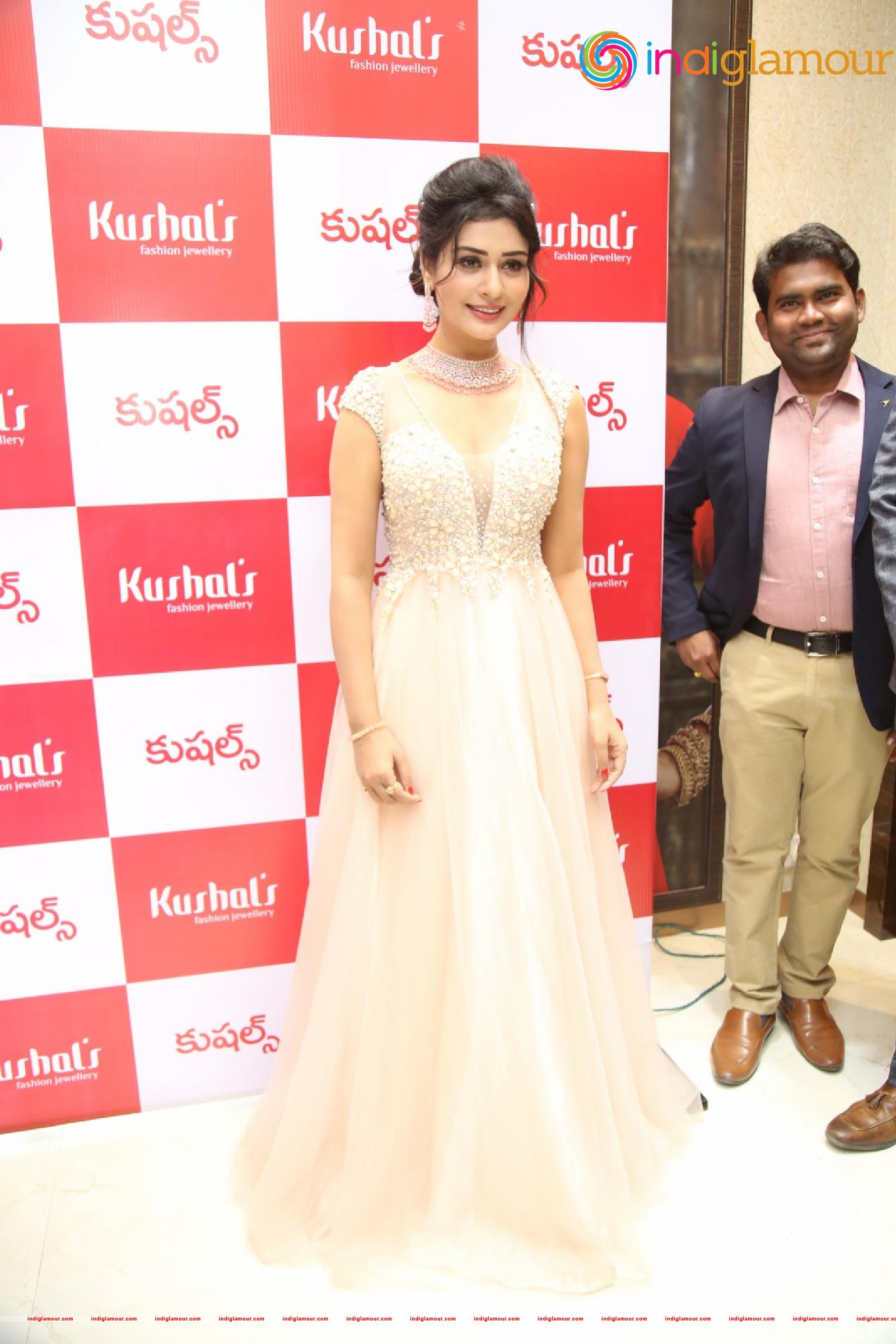 Payal Rajput Actress hd photo