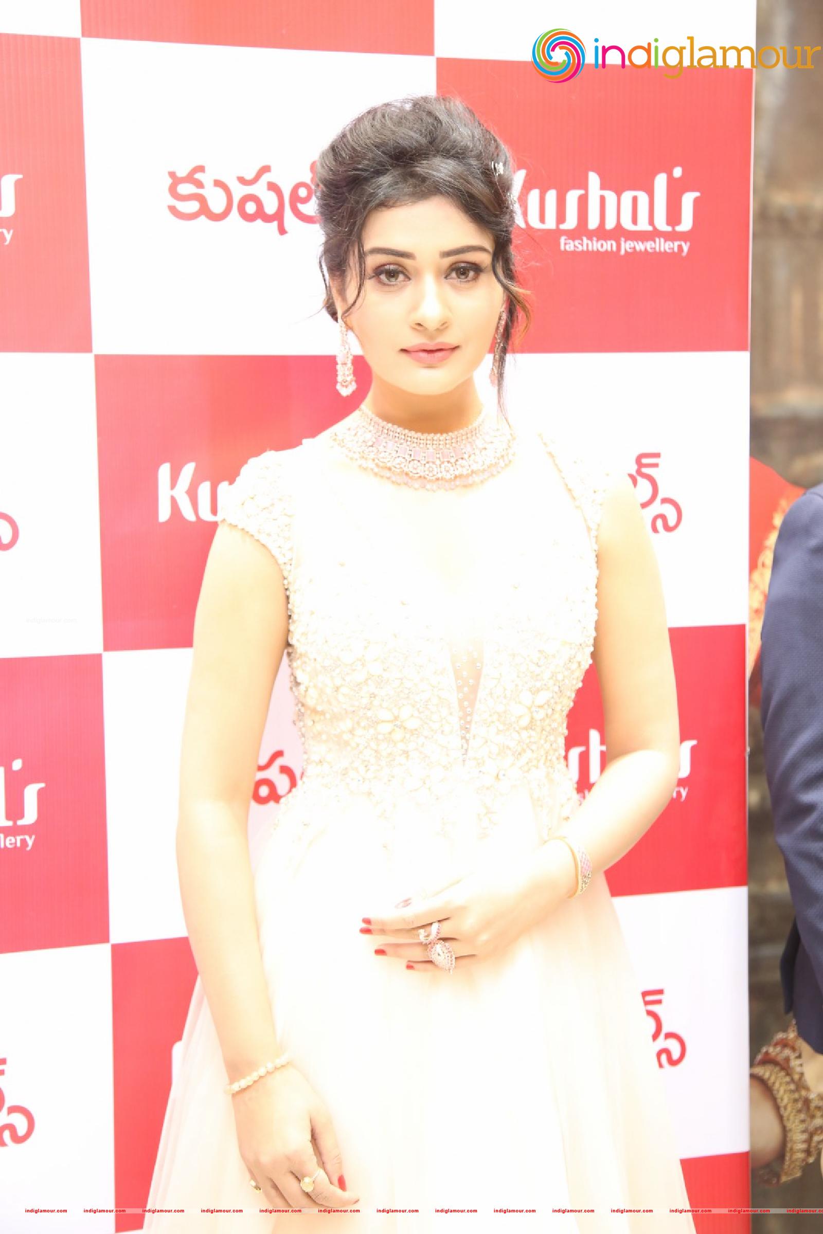 Payal Rajput Actress hd photo