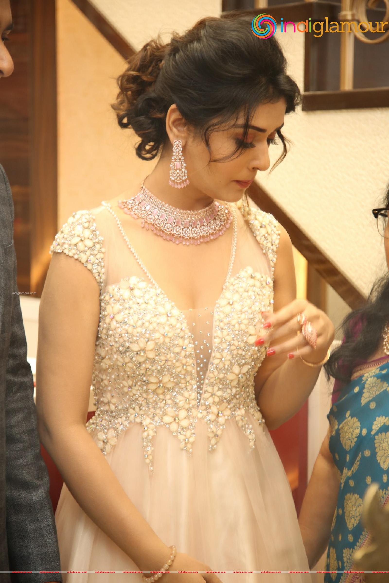 Payal Rajput Actress hd photo