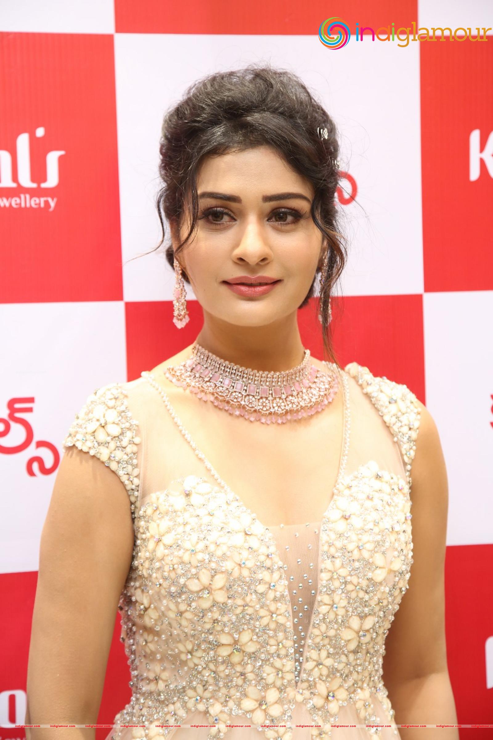 Payal Rajput Actress hd photo