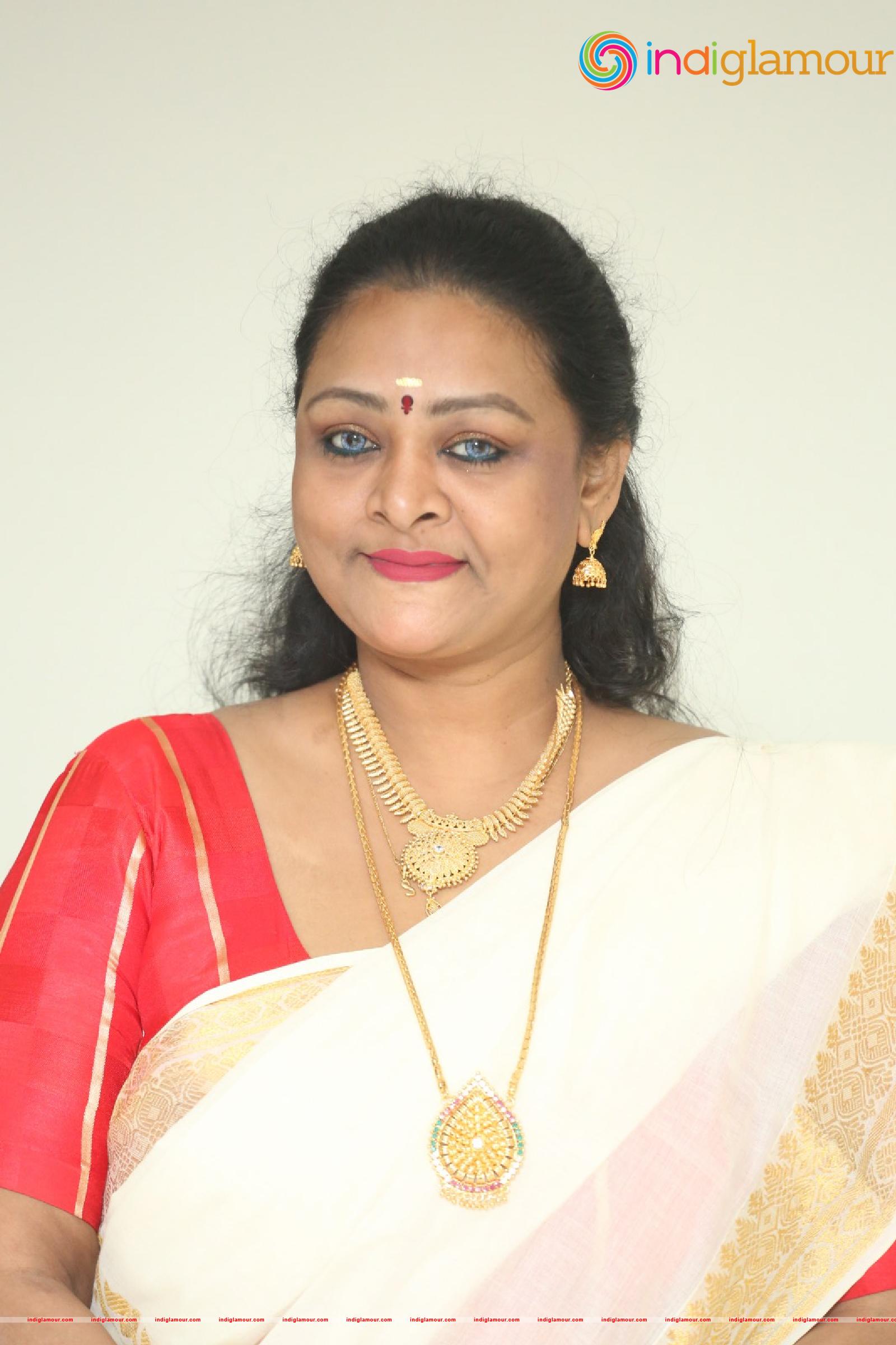 Shakeela Actress hd photo