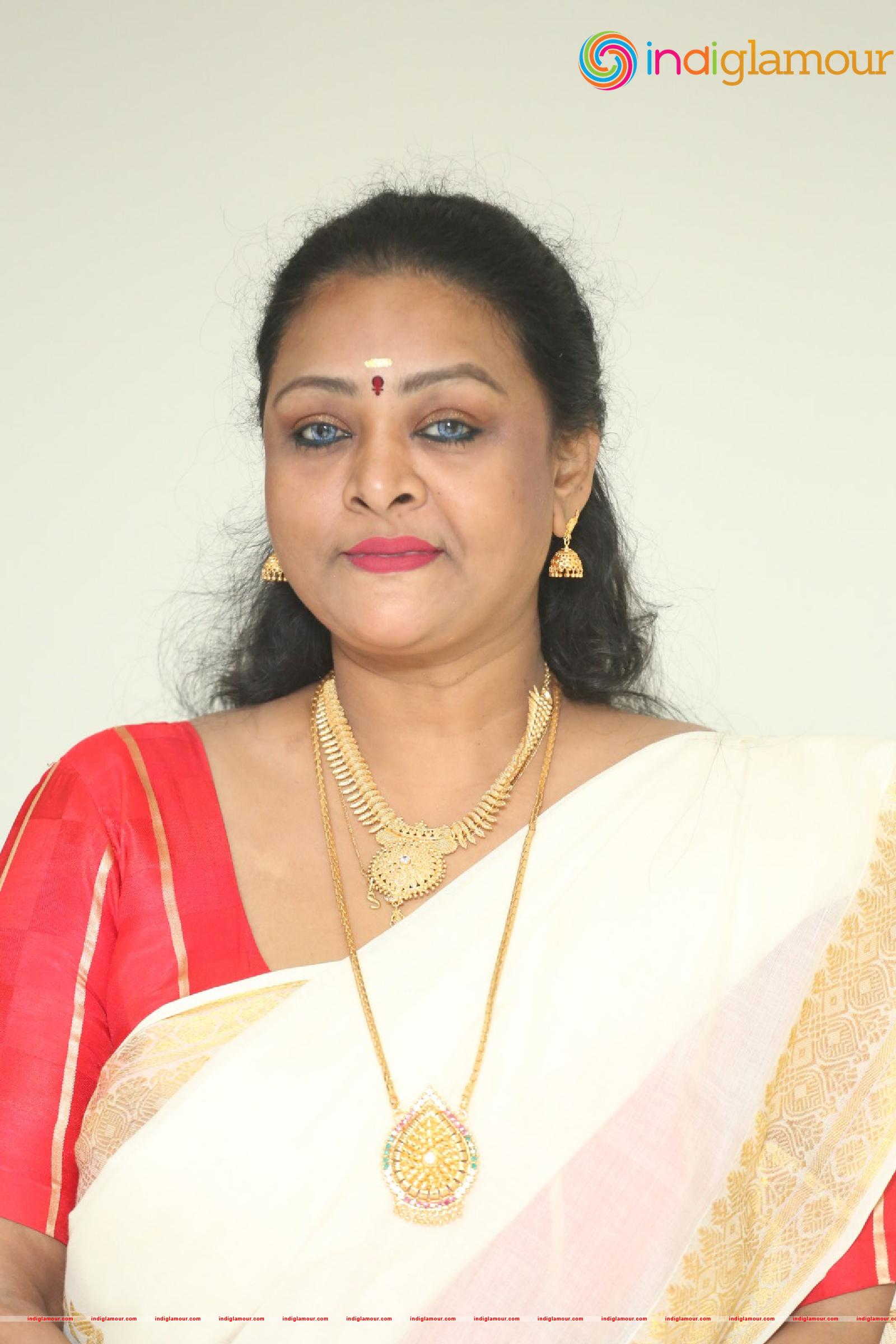 Shakeela Actress hd photo