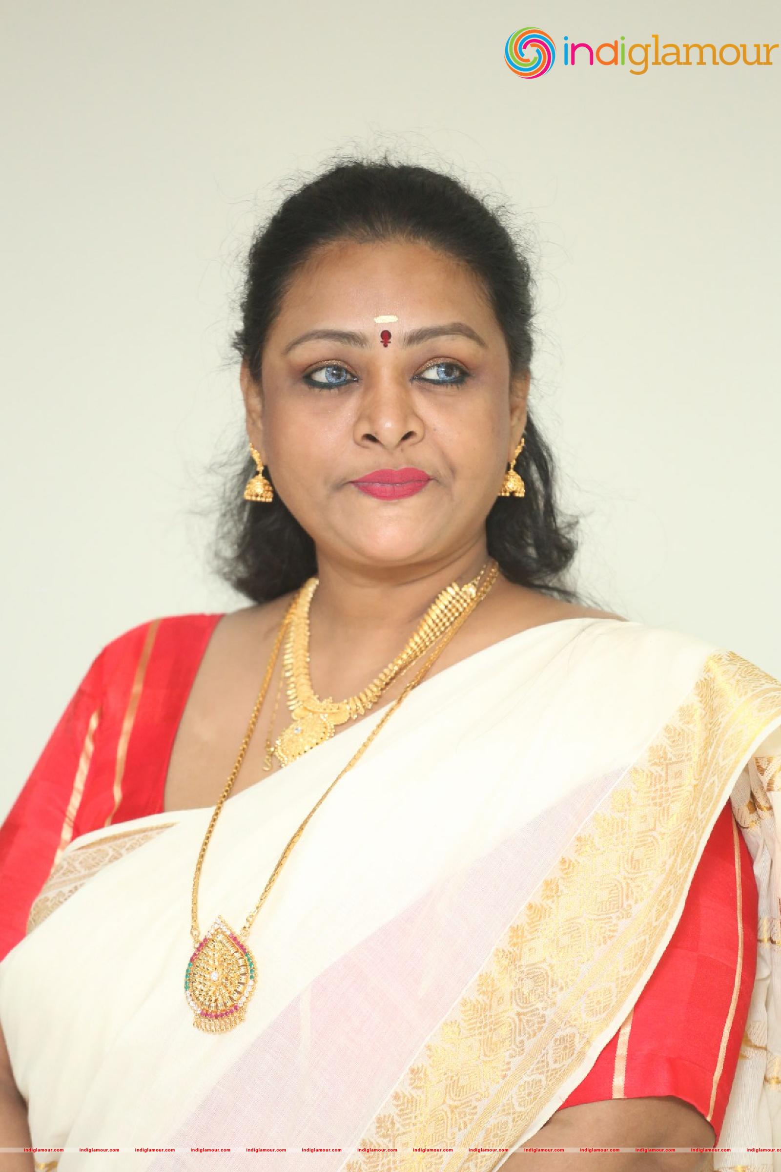 Shakeela Actress hd photo