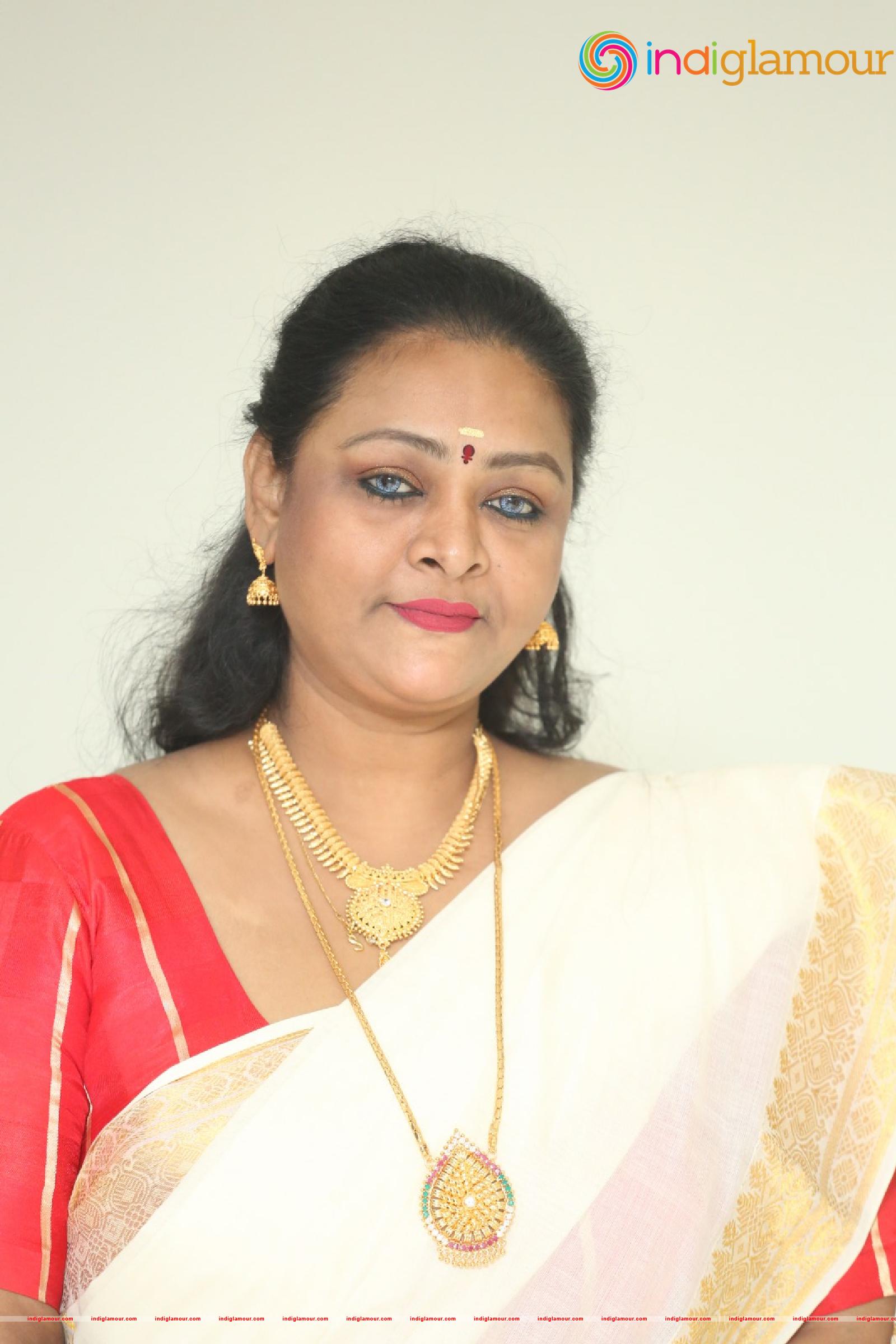 Shakeela Actress hd photo