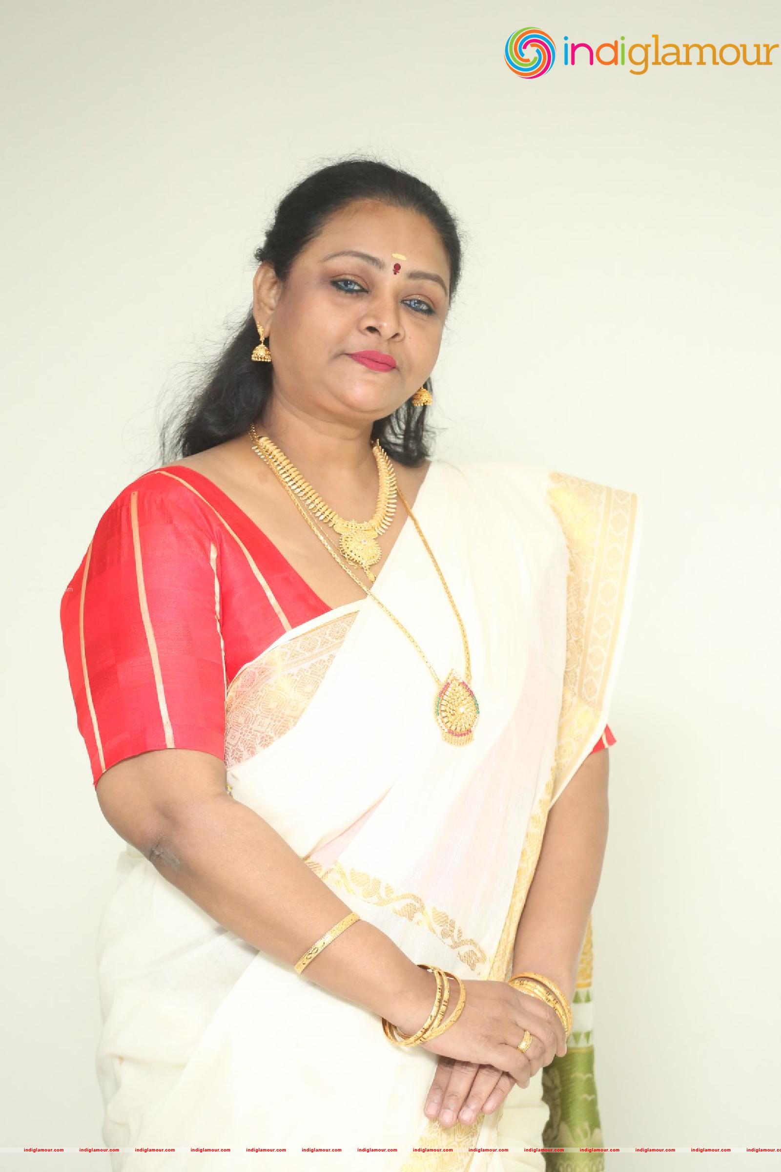 Shakeela Actress hd photo