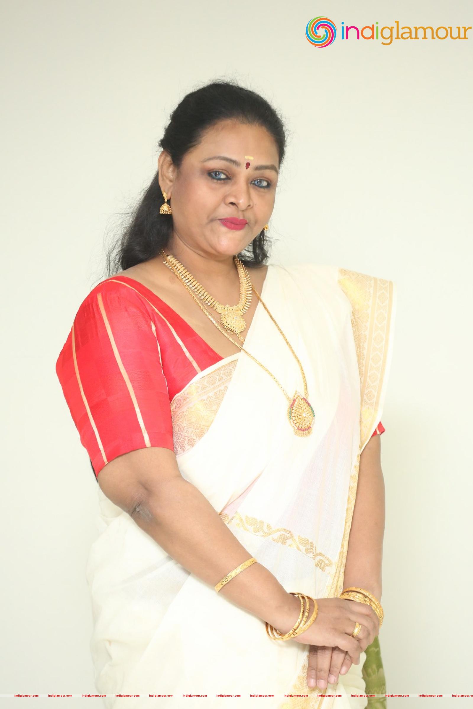 Shakeela Actress hd photo