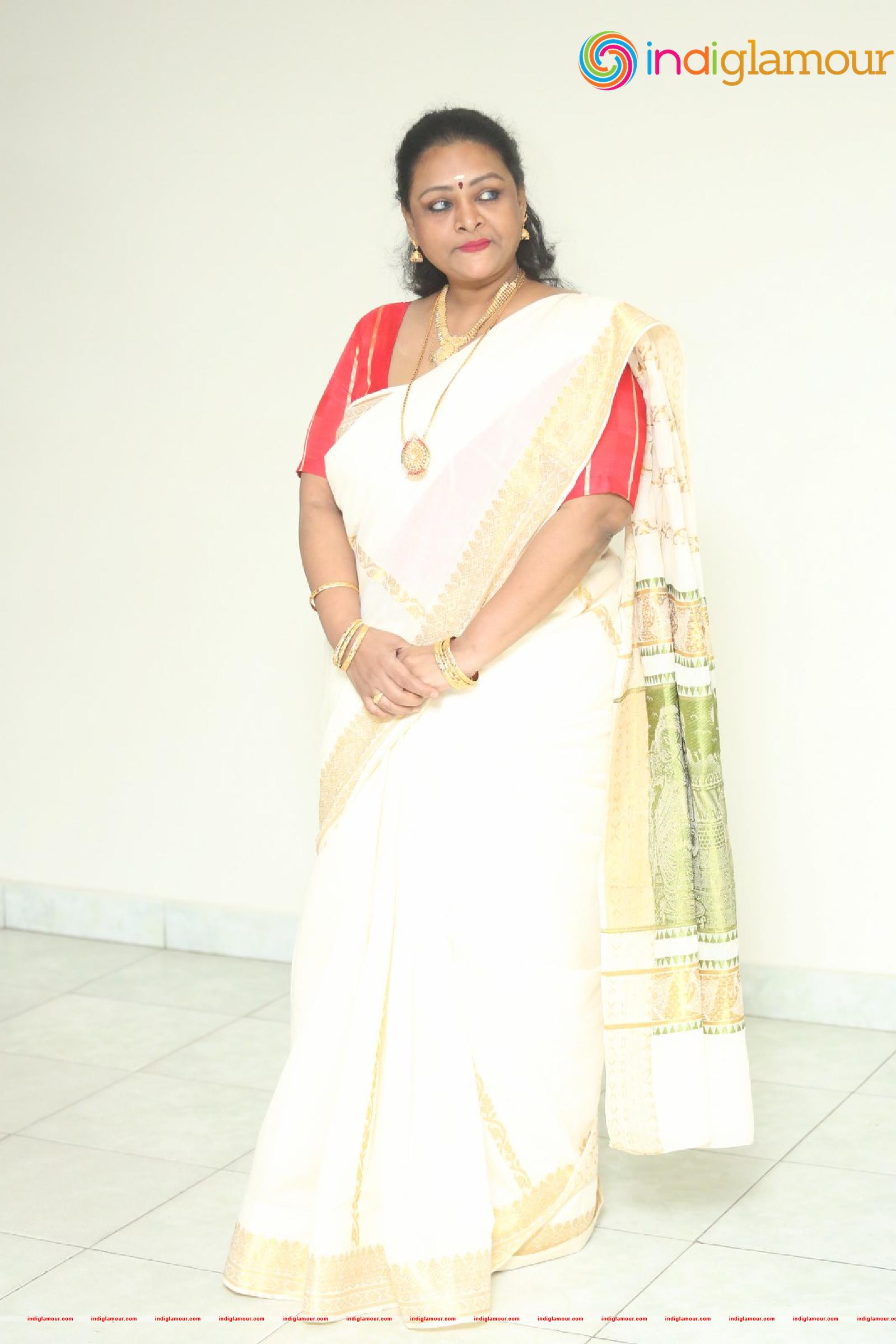 Shakeela Actress hd photo