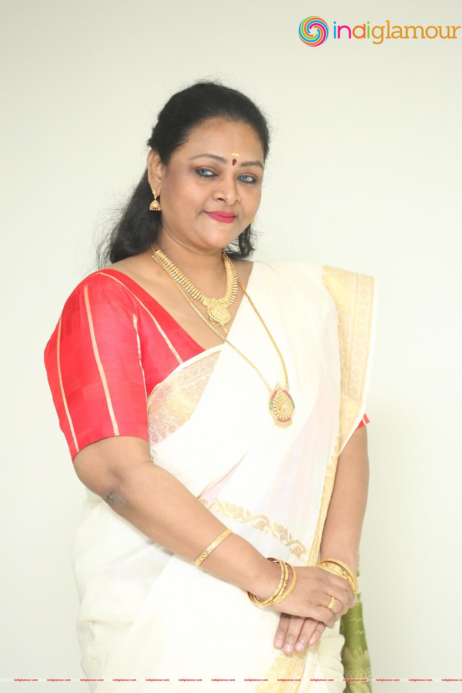 Shakeela Actress hd photo