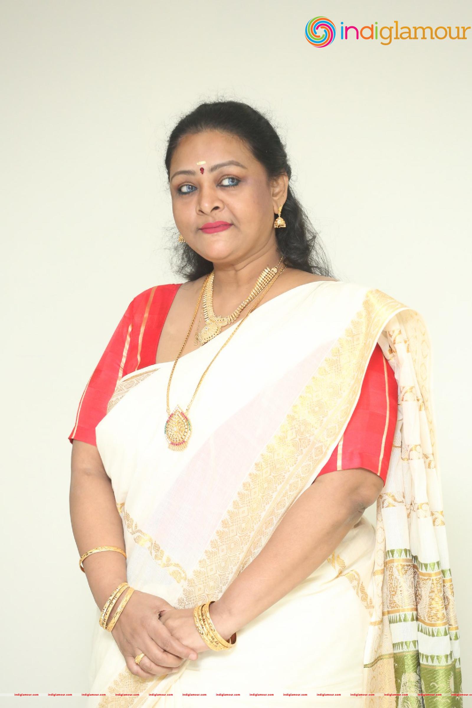 Shakeela Actress hd photo